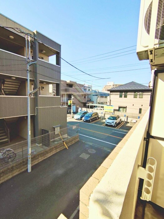 物件内観写真17　(室内からの展望)