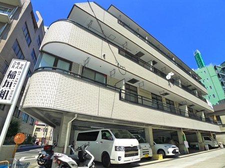 マンション釜鳴外観写真