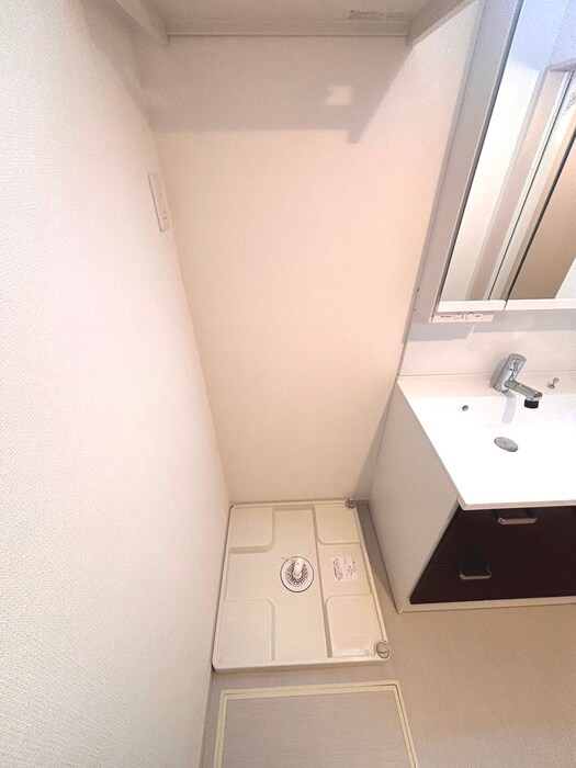 物件内観写真11　(洗濯機置場)