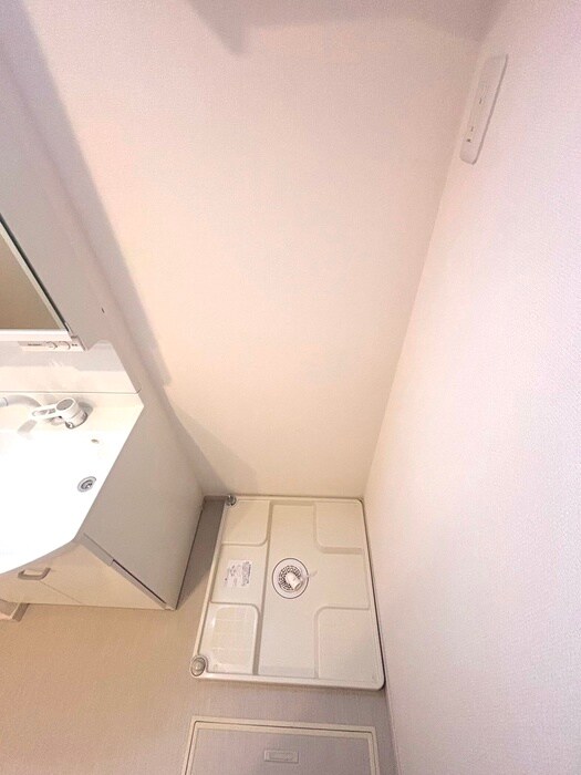 物件内観写真12　(洗濯機置場)