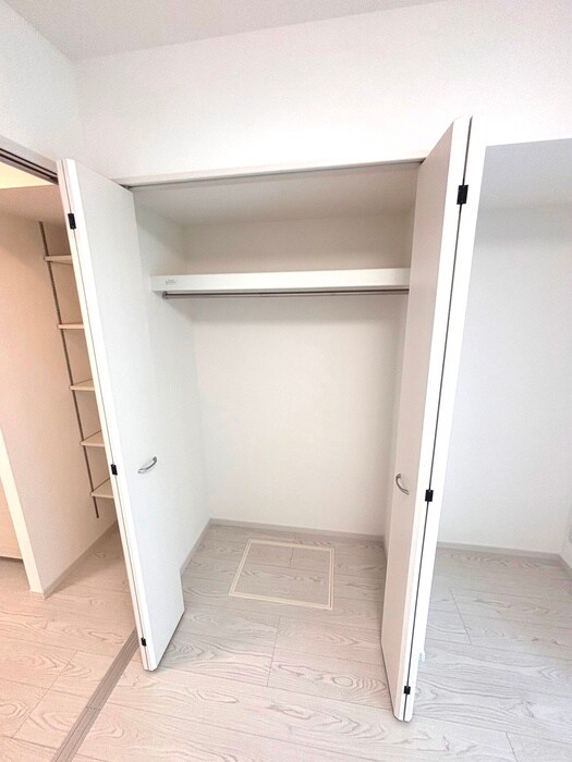 物件内観写真13　(収納)