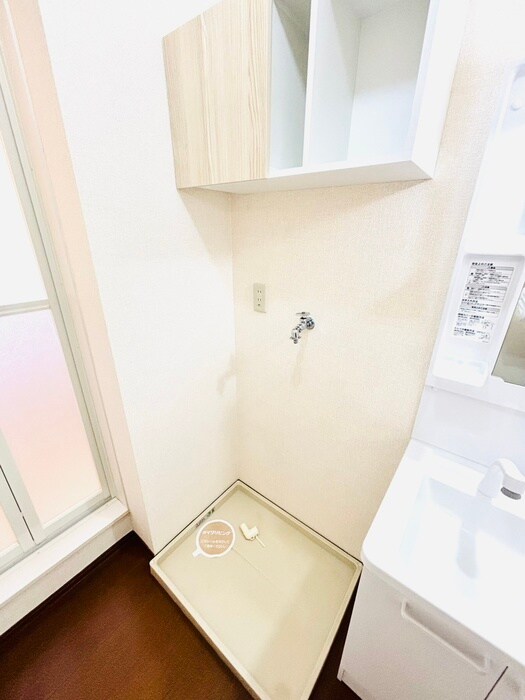 物件内観写真12　(洗濯機置場)