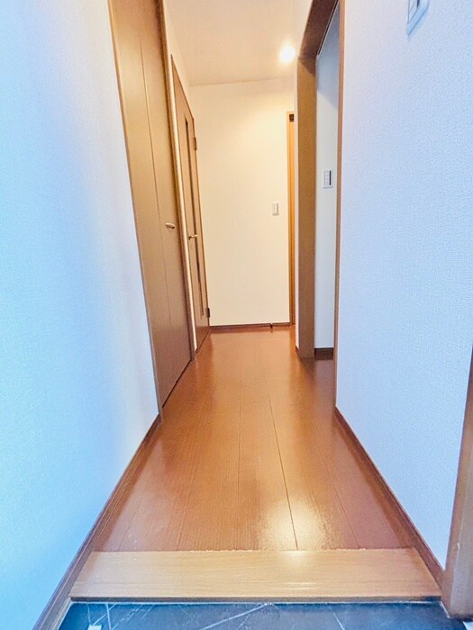物件内観写真19　(玄関)