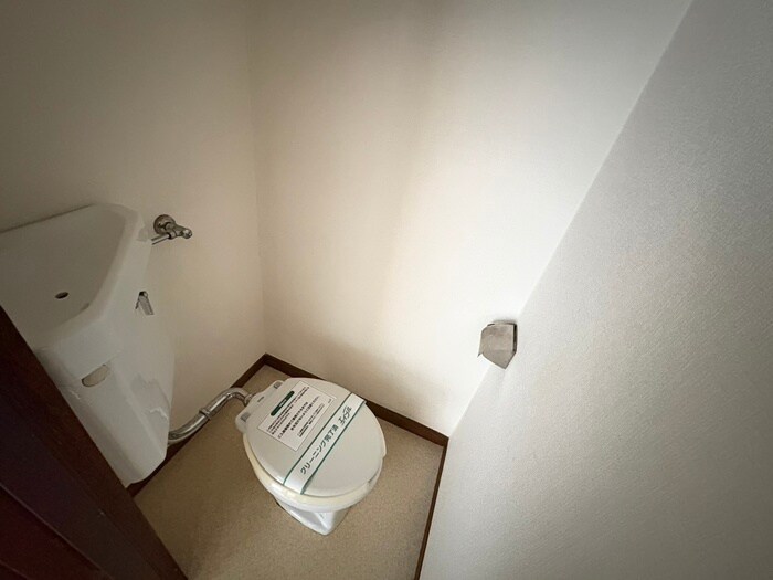 物件内観写真12　(トイレ)