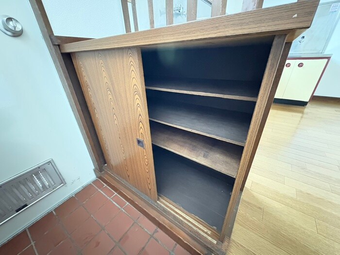 物件内観写真18　(靴箱)