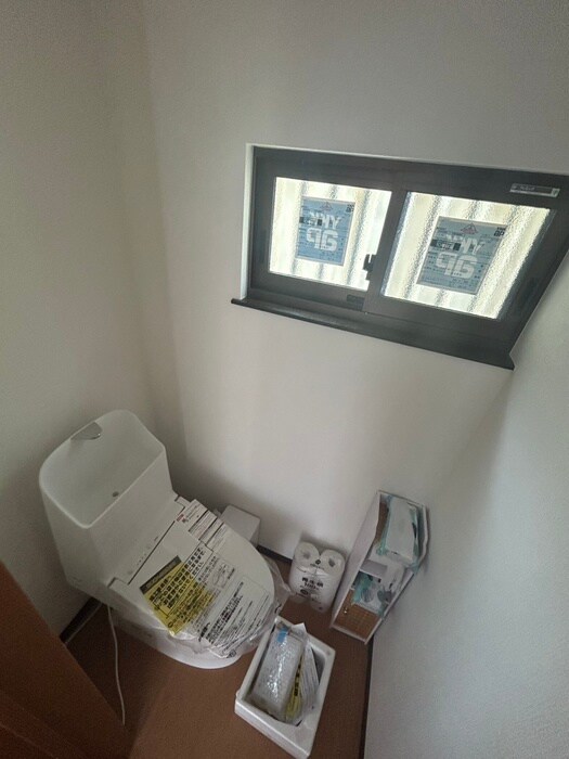 物件内観写真12　(トイレ)