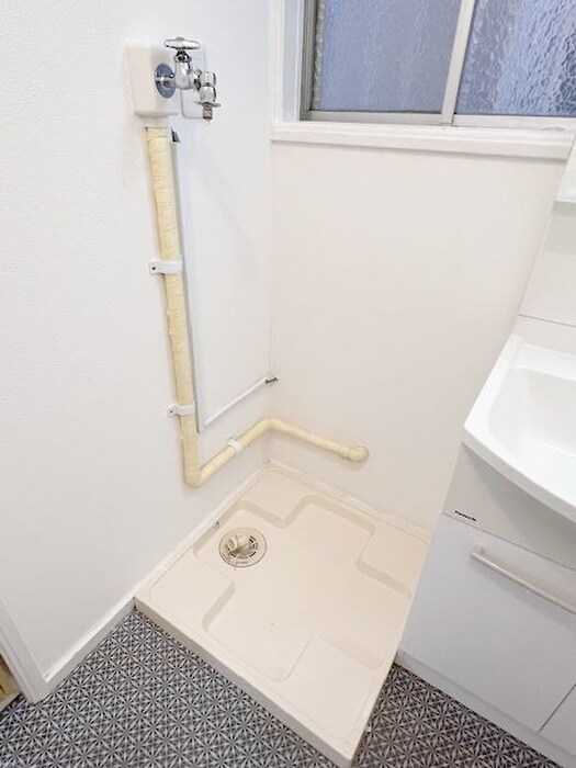 物件内観写真12　(洗濯機置場)