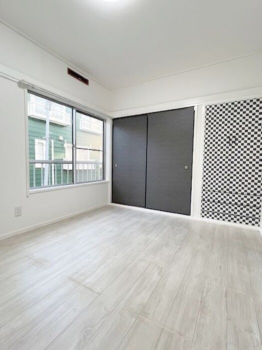 物件内観写真16　(室内からの展望)