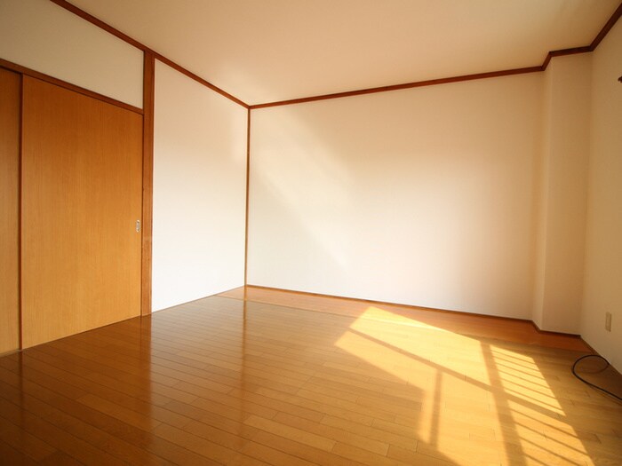 物件内観写真5　(居室)