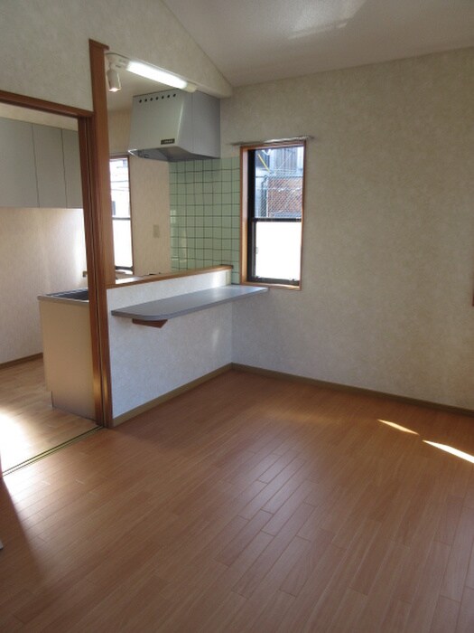 物件内観写真8　(居室)