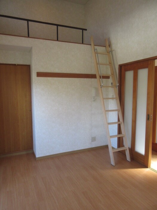 物件内観写真9　(居室)