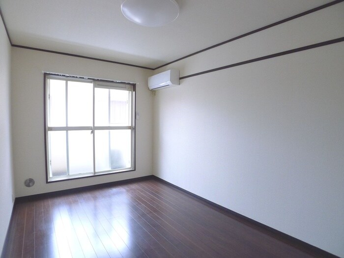 物件内観写真9　(室内からの展望)