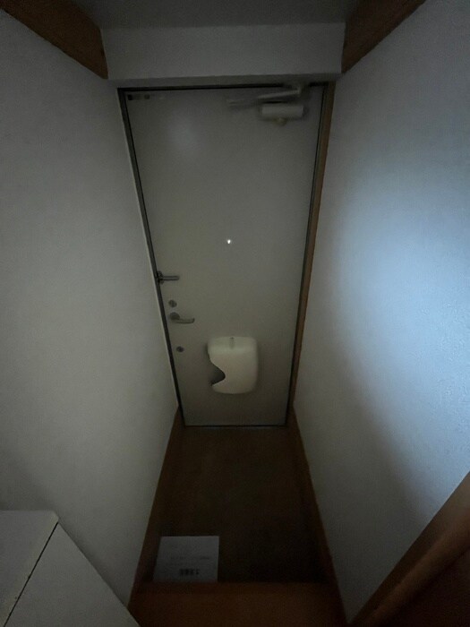 物件内観写真12　(玄関)