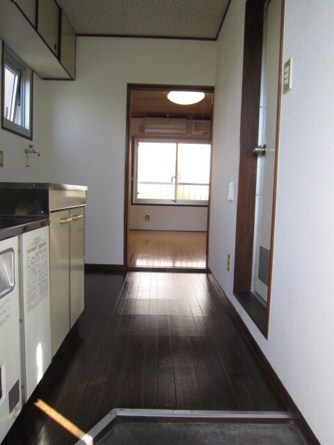 物件内観写真13　(廊下)