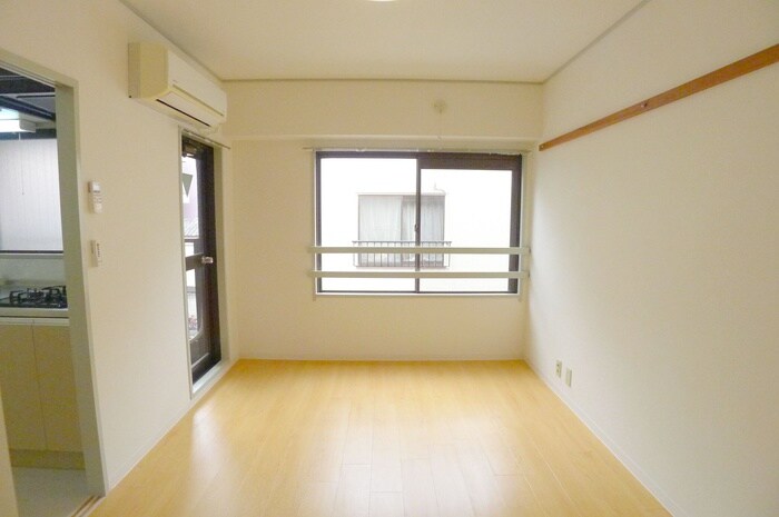 物件内観写真11　(居室)