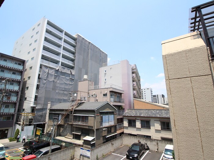 物件内観写真13　(室内からの展望)