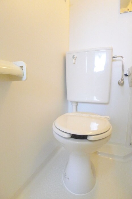 物件内観写真16　(トイレ)