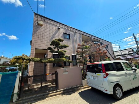 カ－サ  シャルマン外観写真