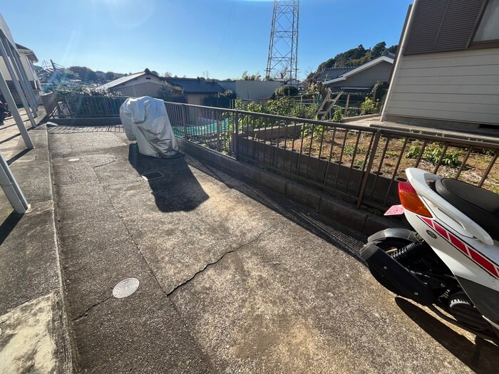 物件外観写真5　(駐輪場)