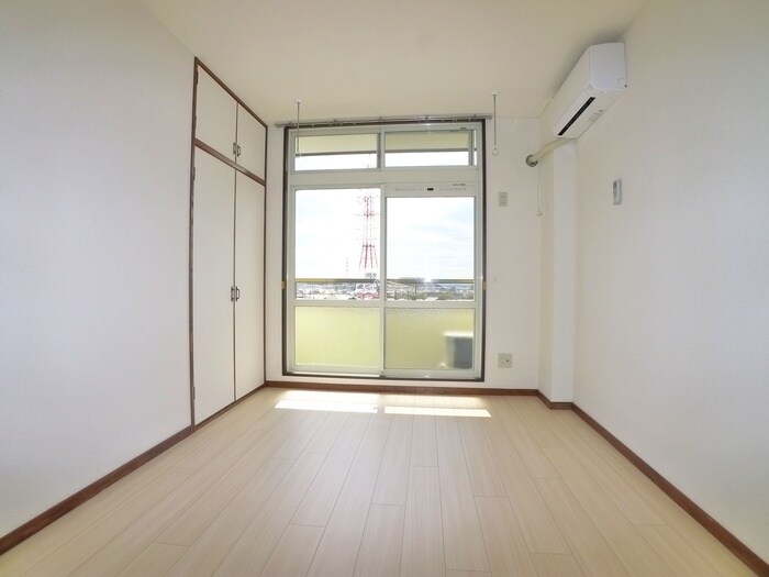 物件内観写真15　(居室)