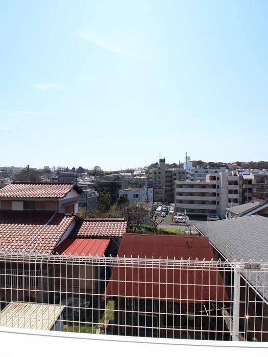 物件内観写真18　(室内からの展望)