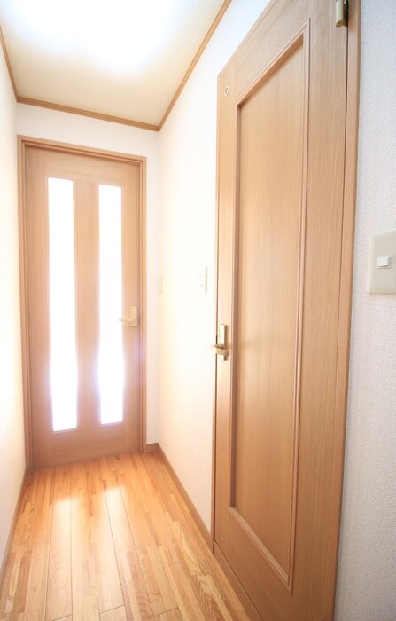 物件内観写真16　(廊下)