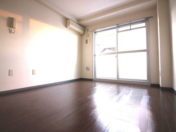 物件内観写真6　(居室)