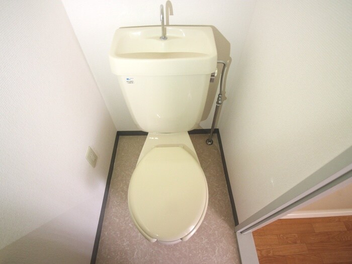 物件内観写真11　(トイレ)