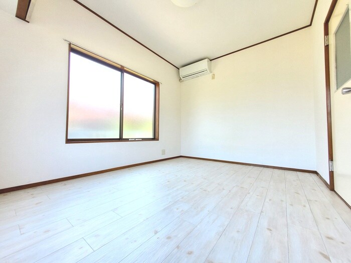 物件内観写真9　(居室)