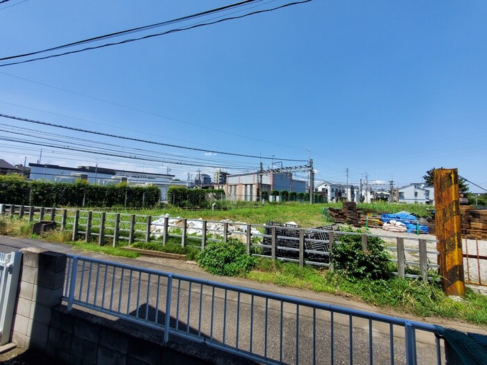 物件内観写真16　(室内からの展望)