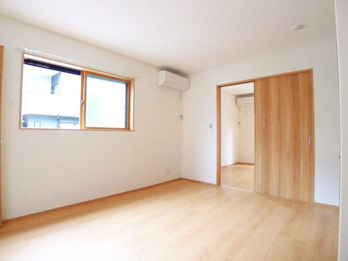 物件内観写真7　(居室)