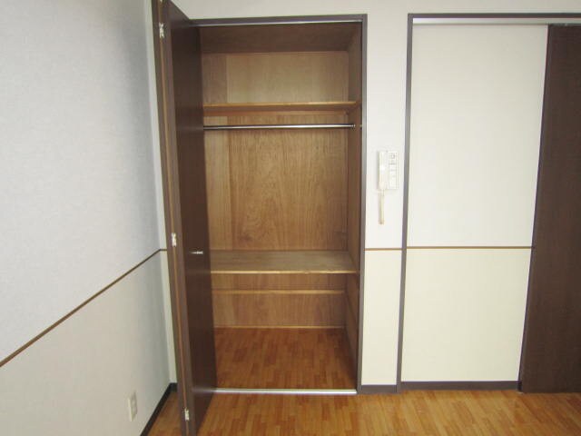 物件内観写真9　(収納)
