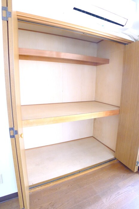 物件内観写真10　(収納)