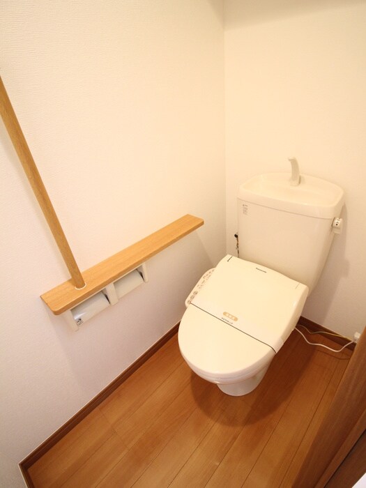 物件内観写真13　(トイレ)