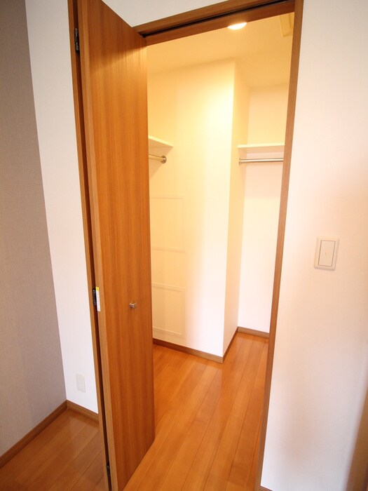 物件内観写真15　(収納)