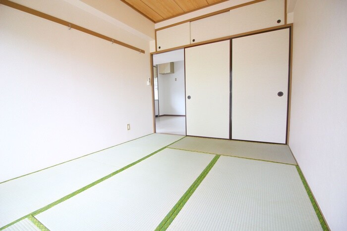 物件内観写真15　(居室)