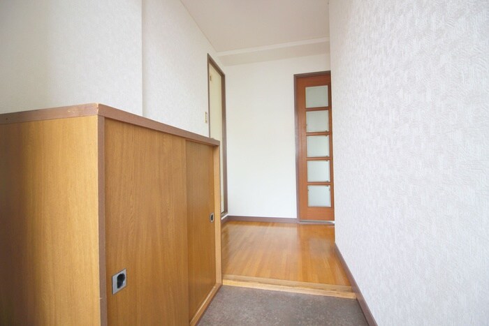 物件内観写真16　(廊下)