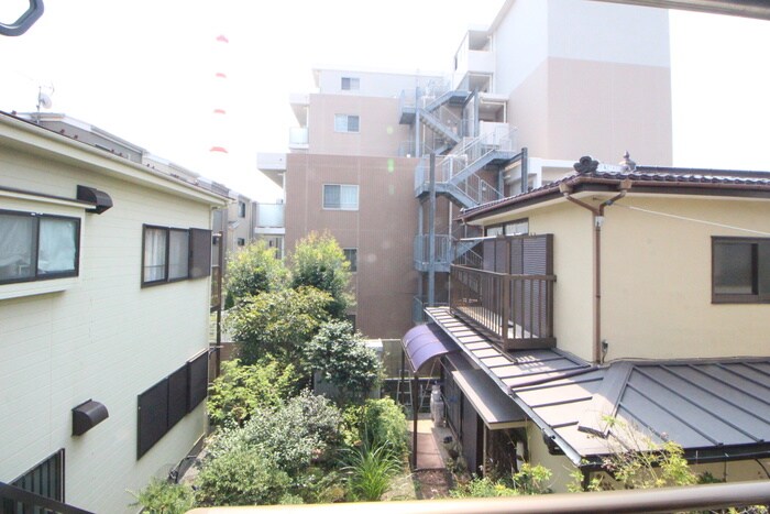 物件内観写真16　(室内からの展望)