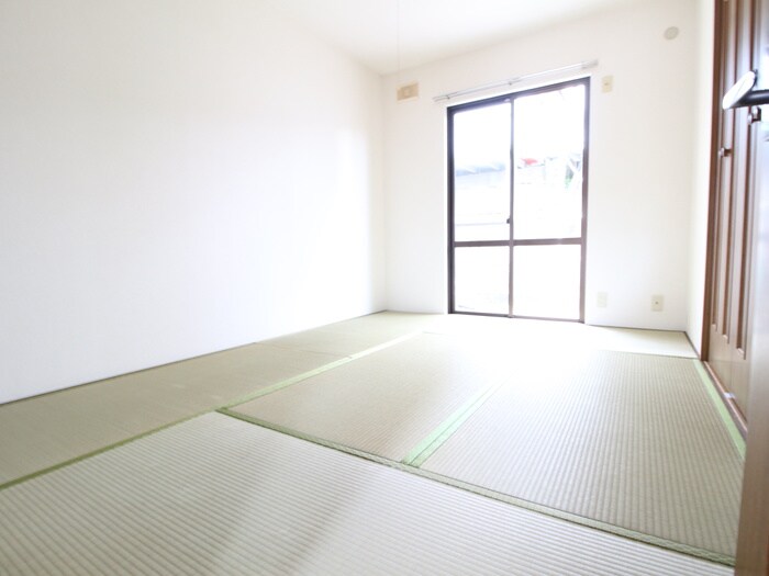 物件内観写真9　(居室)