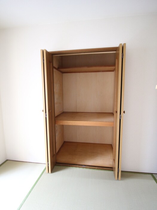 物件内観写真10　(収納)