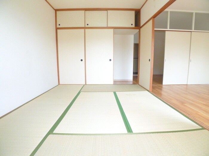 物件内観写真9　(居室)