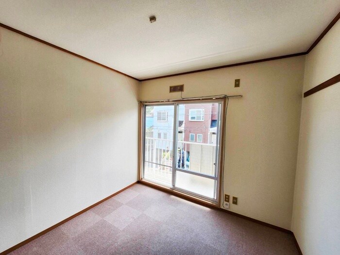 物件内観写真9　(居室)