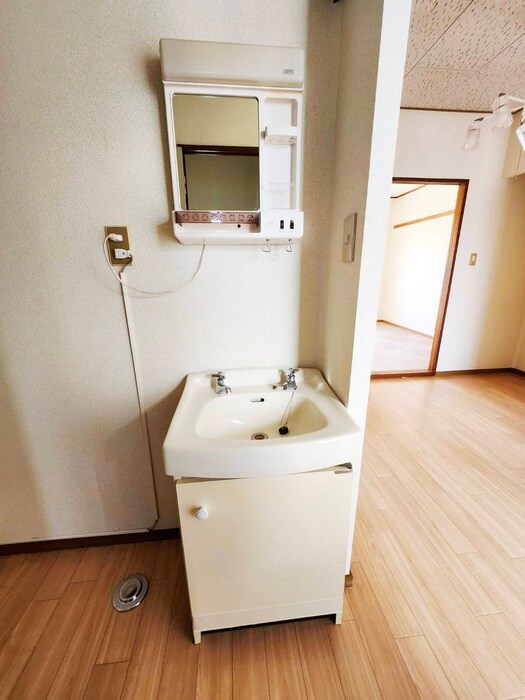 物件内観写真13　(洗面)