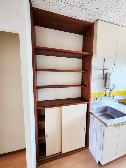 物件内観写真18　(収納)