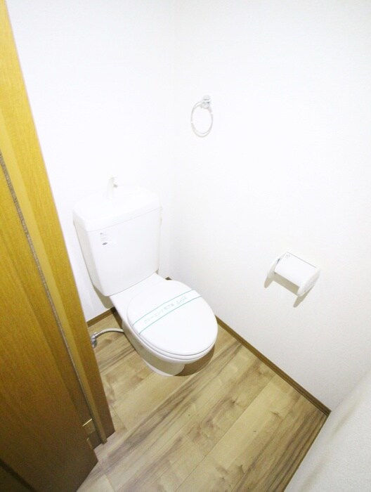 物件内観写真12　(トイレ)