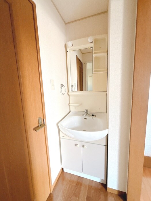 物件内観写真13　(洗面)