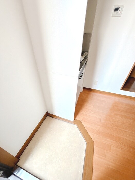 物件内観写真21　(玄関)