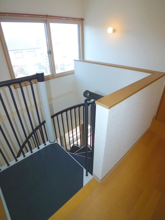 物件内観写真15　(廊下)