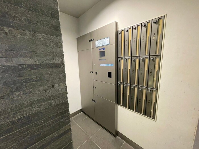 物件外観写真4　(建物設備)