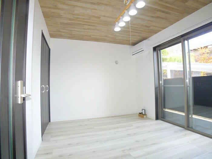 物件内観写真7　(居室)